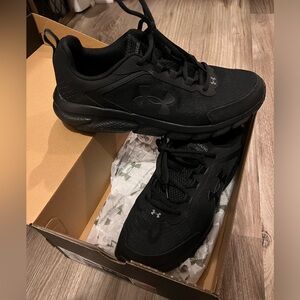 Brand new under armor sneakers
